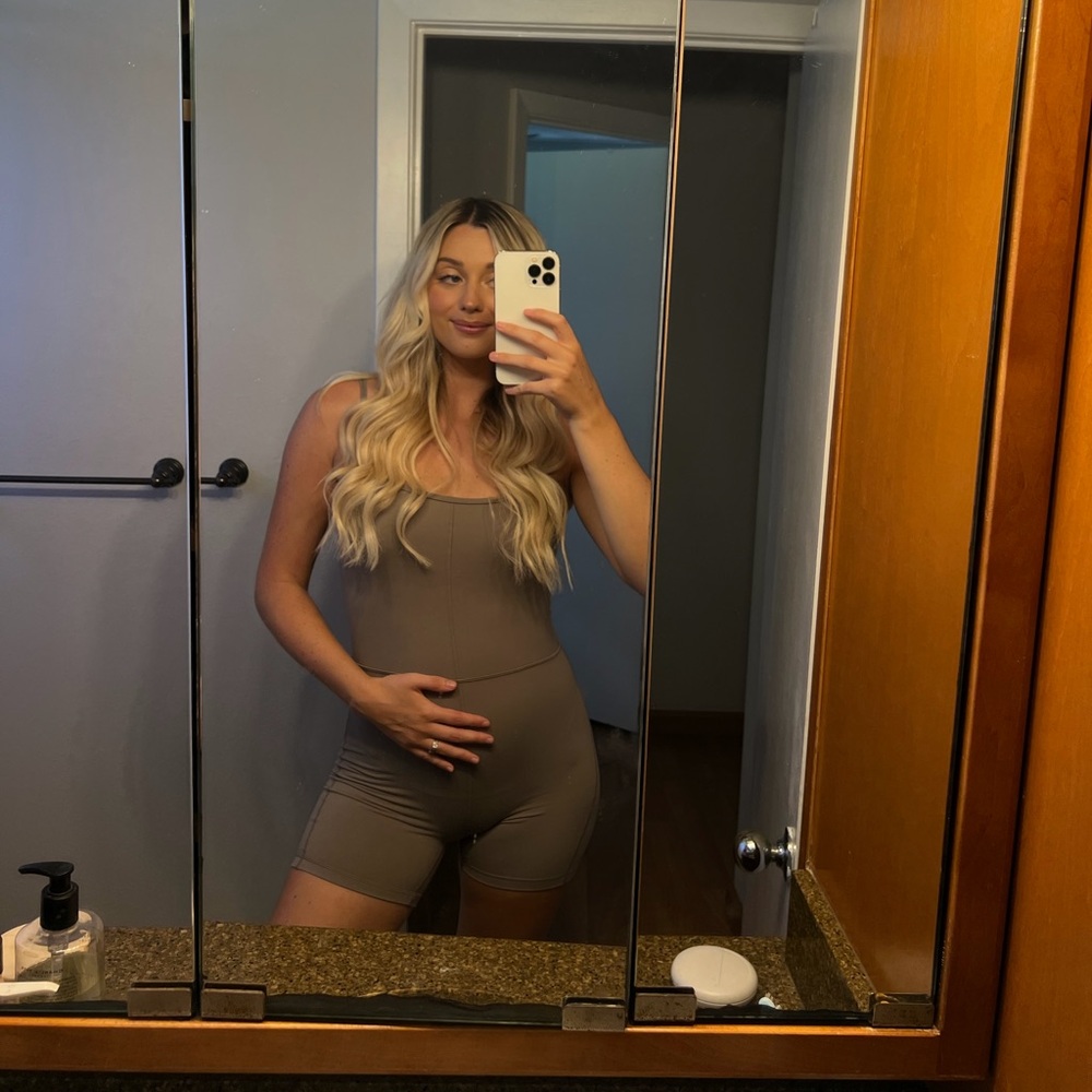 ARITIZIA romper - Picture 4 of 15